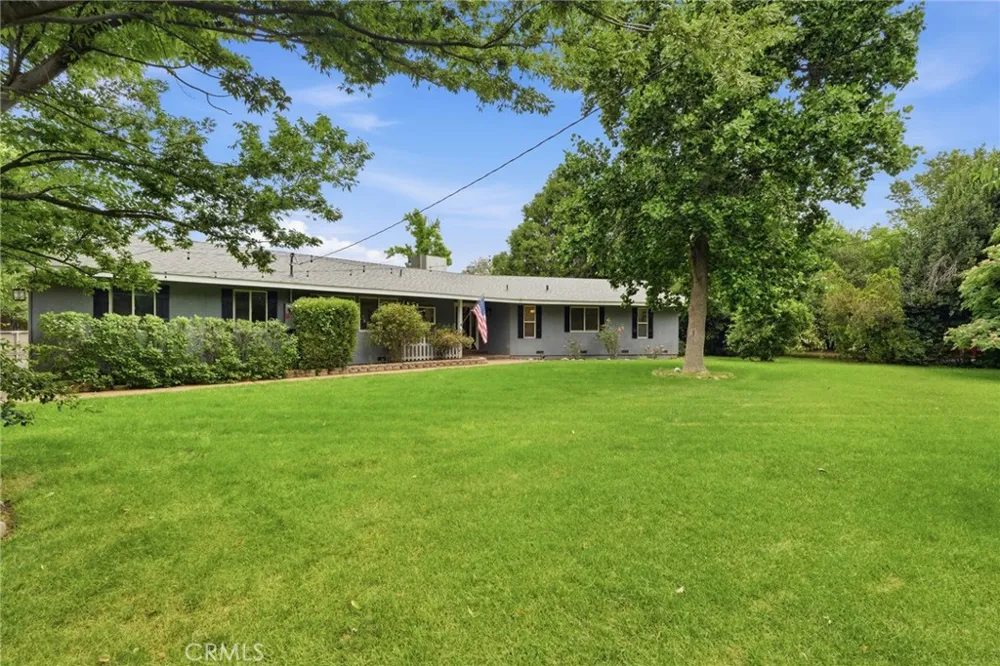 8567 Winona Way Redding, CA 96002