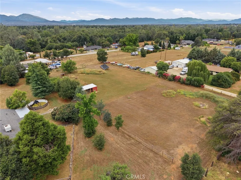 8567 Winona Way Redding, CA 96002