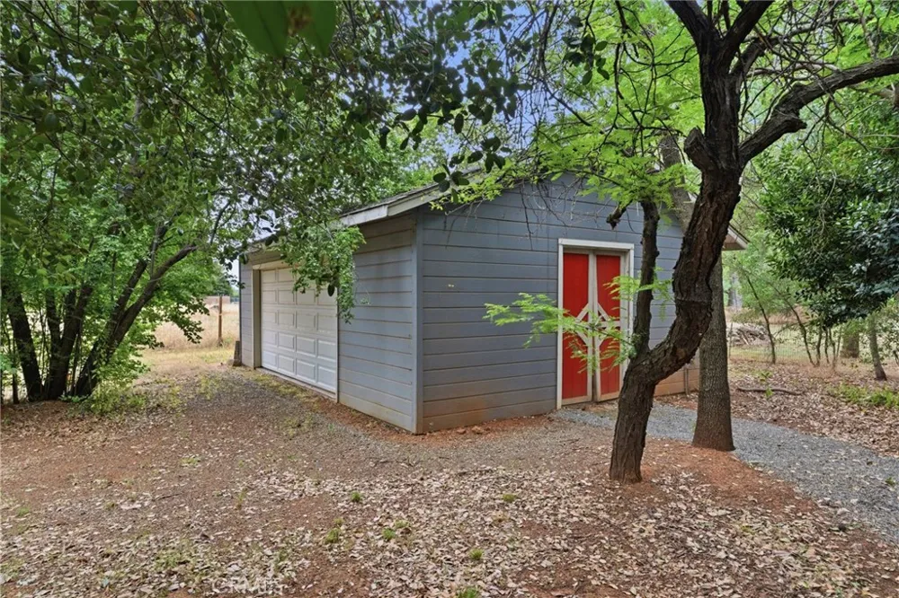 8567 Winona Way Redding, CA 96002