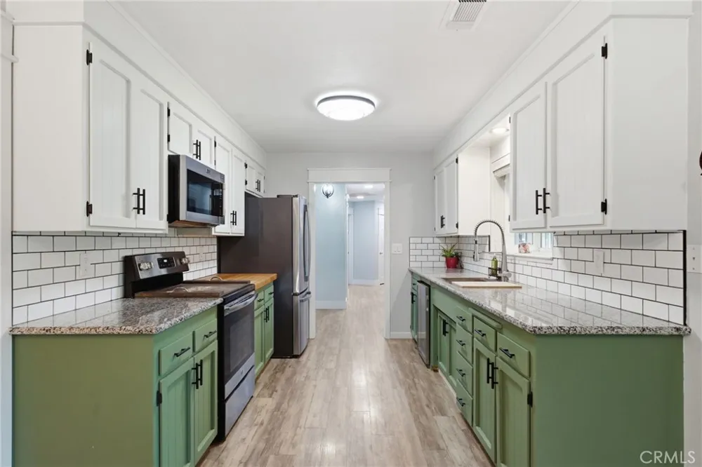 8567 Winona Way Redding, CA 96002