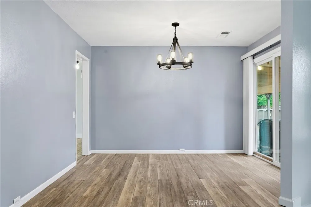 8567 Winona Way Redding, CA 96002