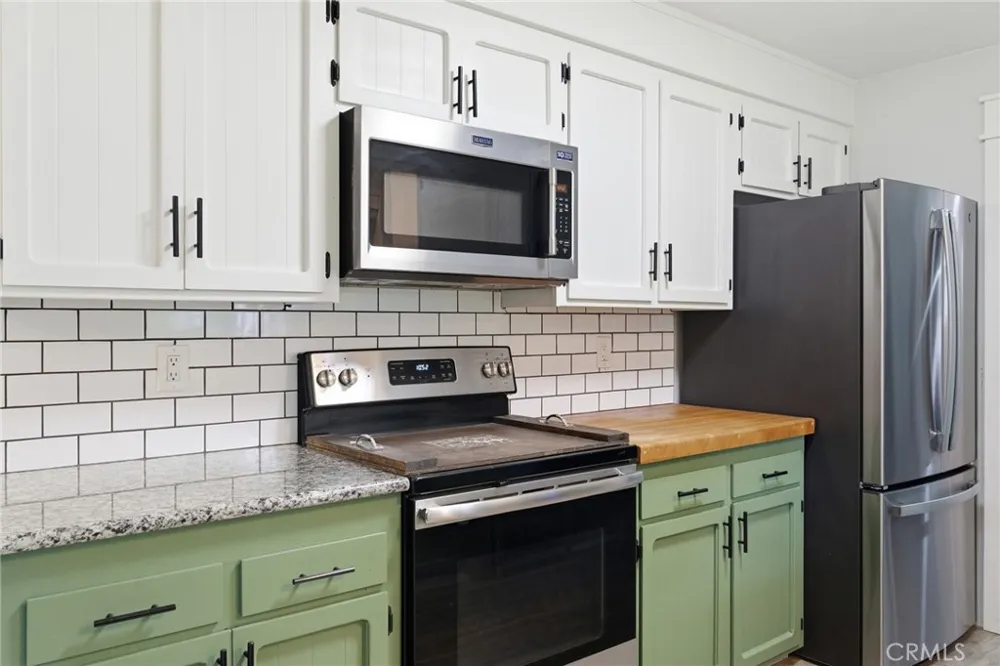 8567 Winona Way Redding, CA 96002