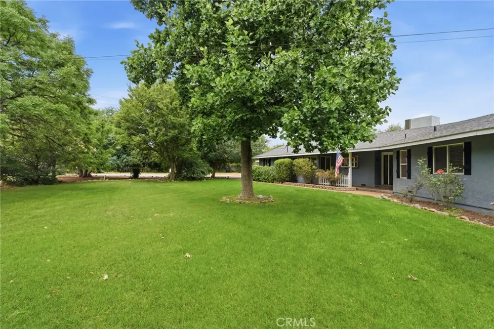 8567 Winona Way Redding, CA 96002