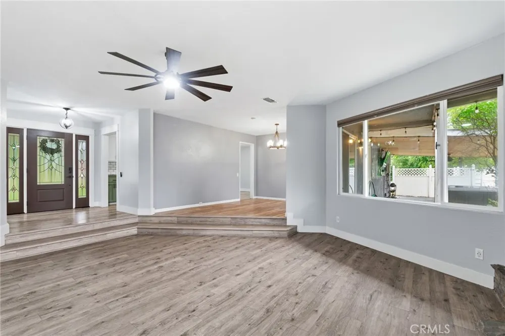 8567 Winona Way Redding, CA 96002