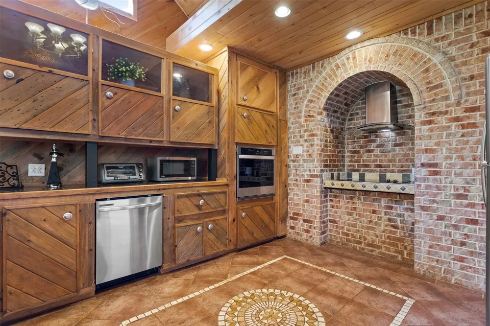 1193 Dogwood Drive Chandler, TX 75758