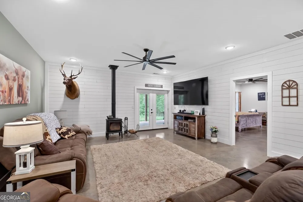 1401 Needmore RD Roopville, GA 30170