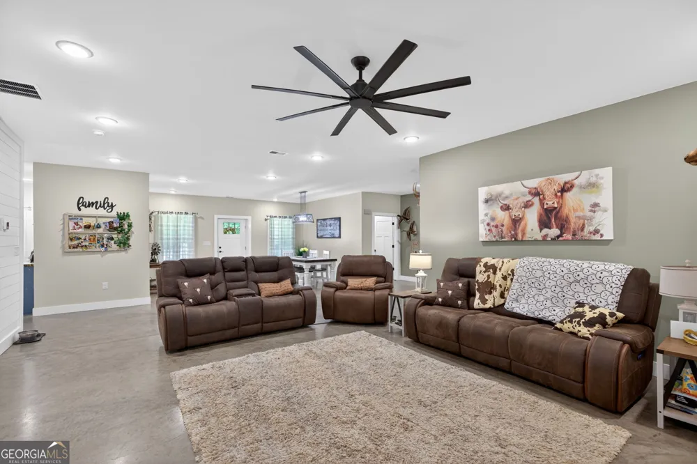 1401 Needmore RD Roopville, GA 30170