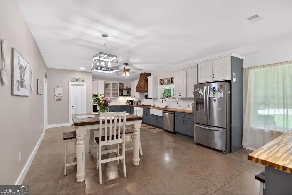 1401 Needmore RD Roopville, GA 30170