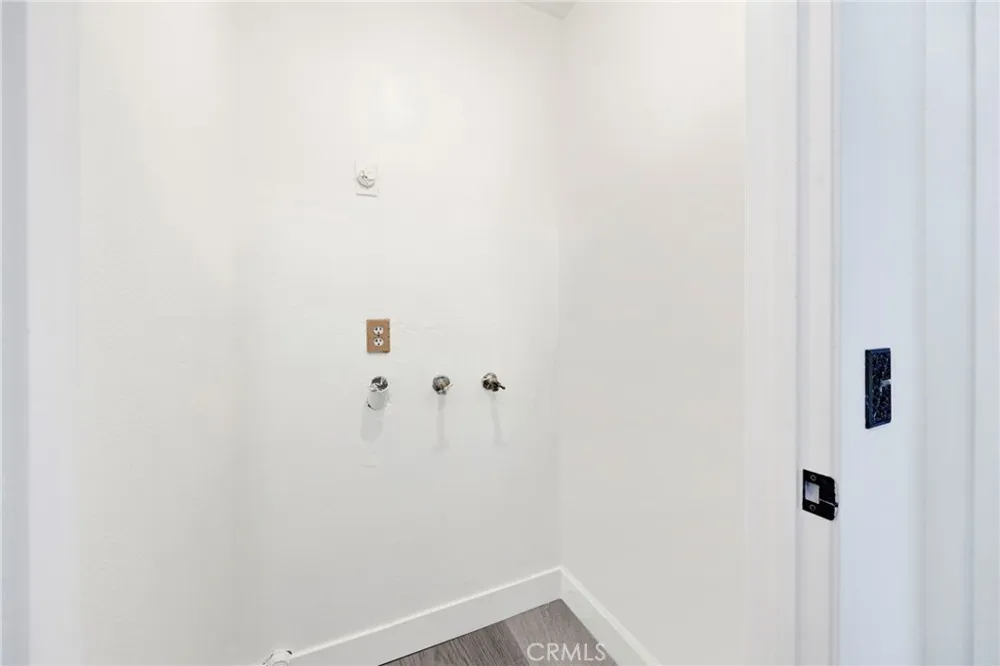 3210 Darby Street #102 Simi Valley, CA 93063