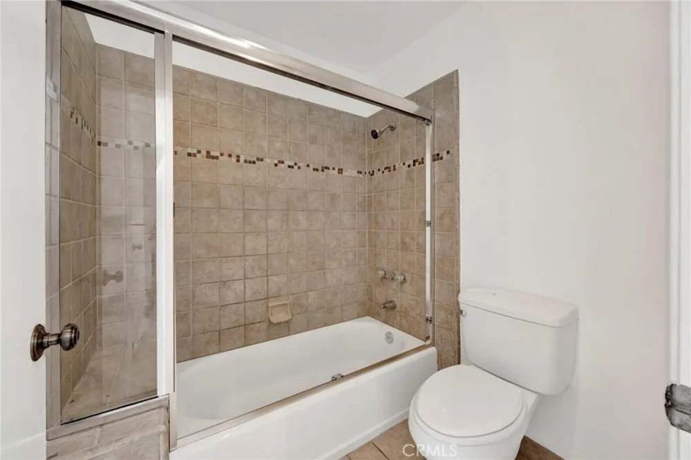 3210 Darby Street #102 Simi Valley, CA 93063