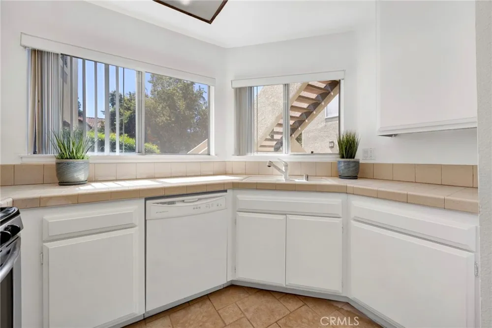 3210 Darby Street #102 Simi Valley, CA 93063