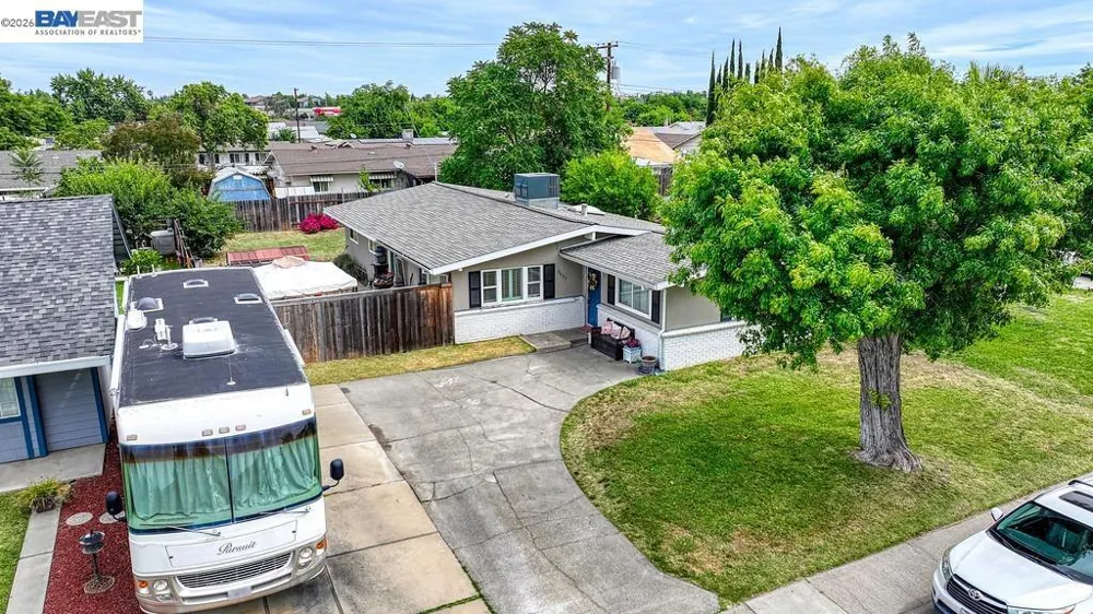 3637 Centinella Drive North Highlands, CA 95660