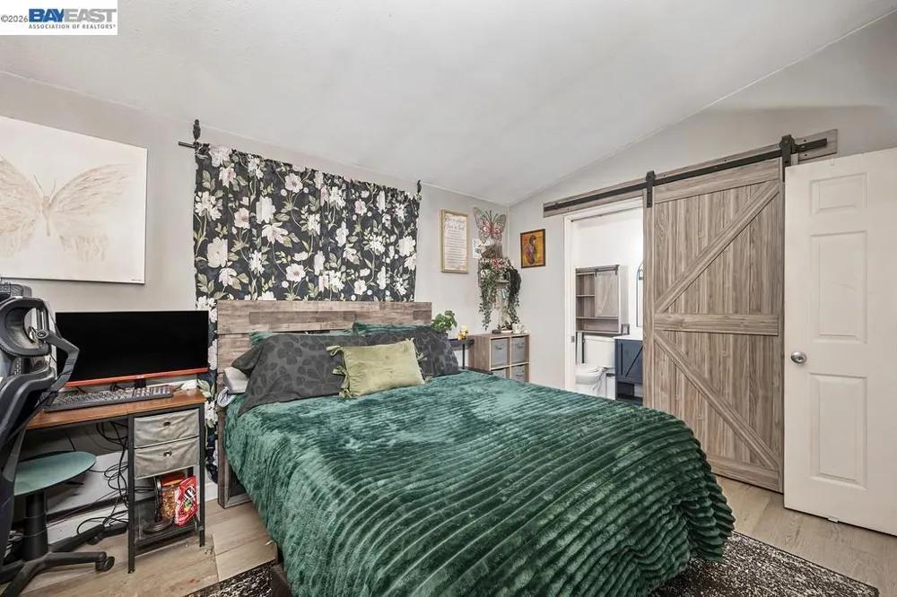 3637 Centinella Drive North Highlands, CA 95660