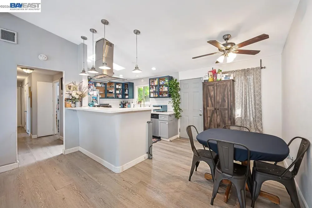 3637 Centinella Drive North Highlands, CA 95660