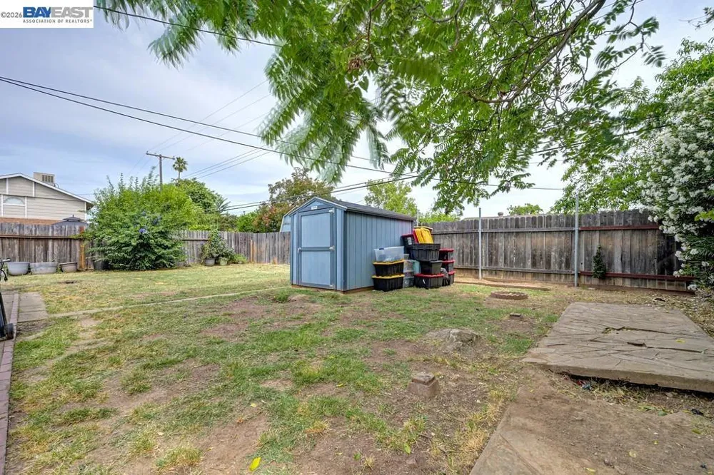 3637 Centinella Drive North Highlands, CA 95660