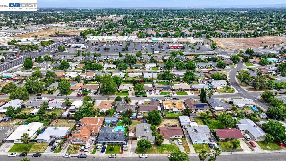 3637 Centinella Drive North Highlands, CA 95660