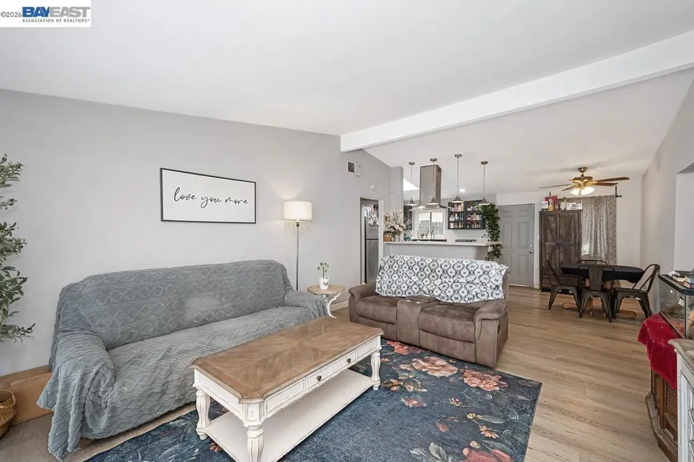 3637 Centinella Drive North Highlands, CA 95660