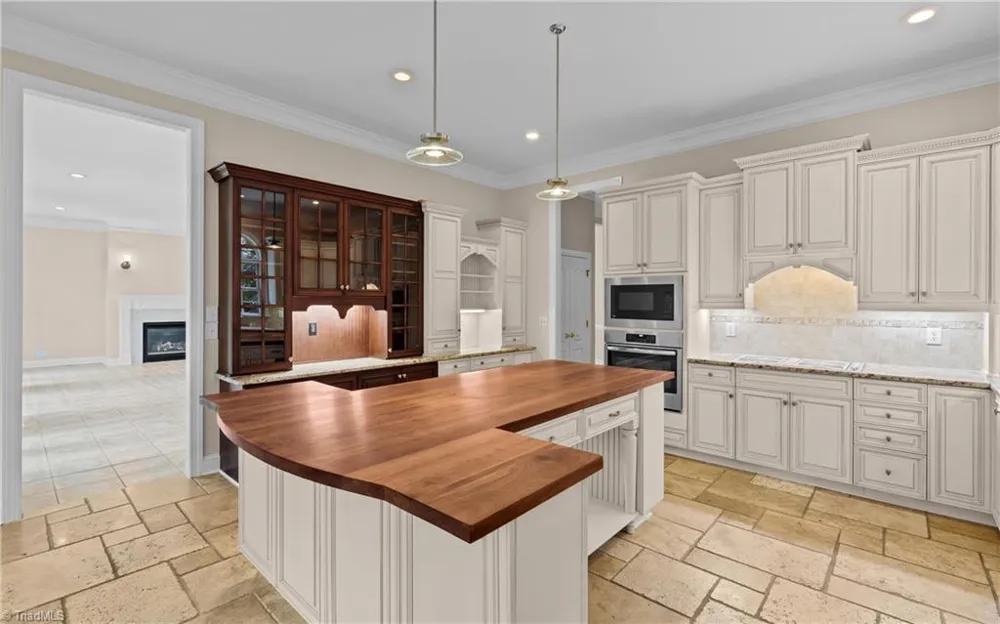 6806 Buckley Drive Summerfield, NC 27358