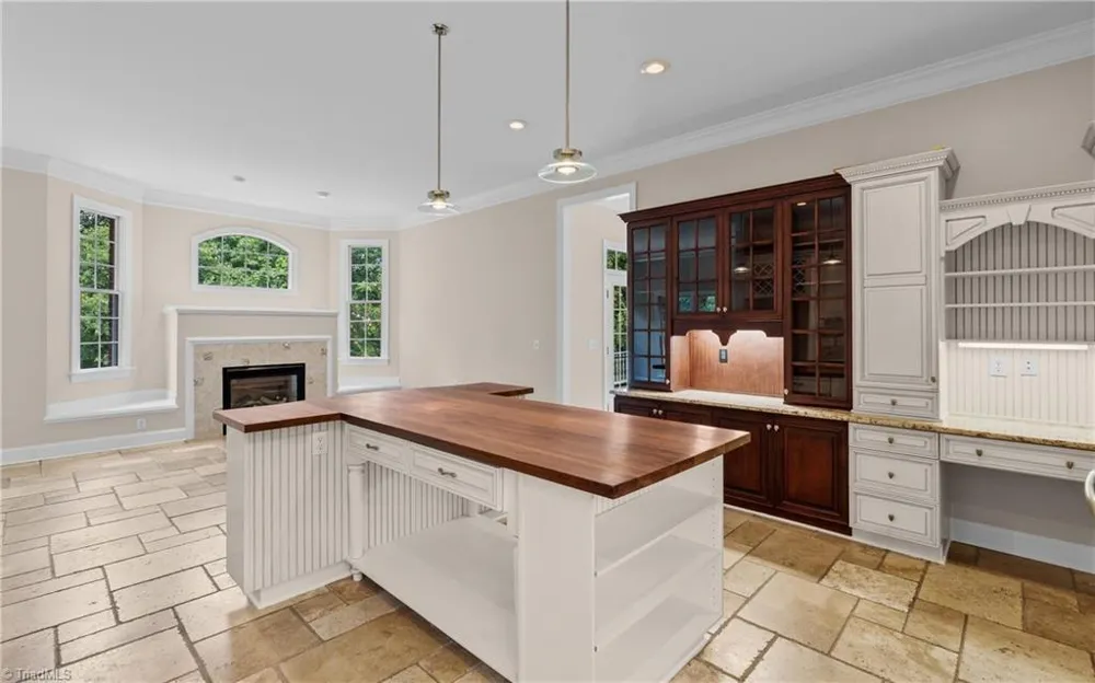 6806 Buckley Drive Summerfield, NC 27358