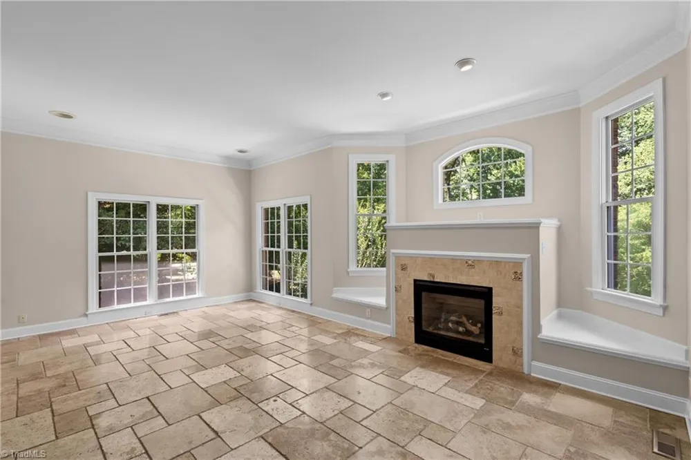 6806 Buckley Drive Summerfield, NC 27358