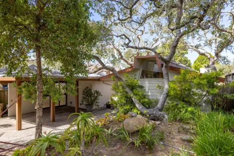 SW San Carlos Street