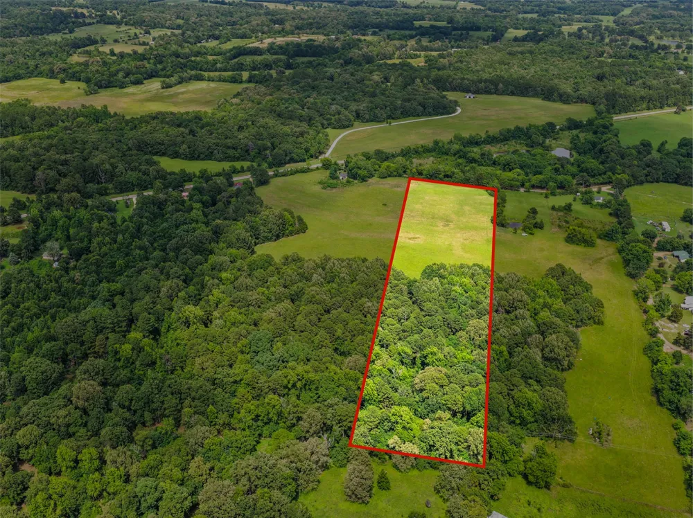 CR 1770 Mt Pleasant, TX 75455