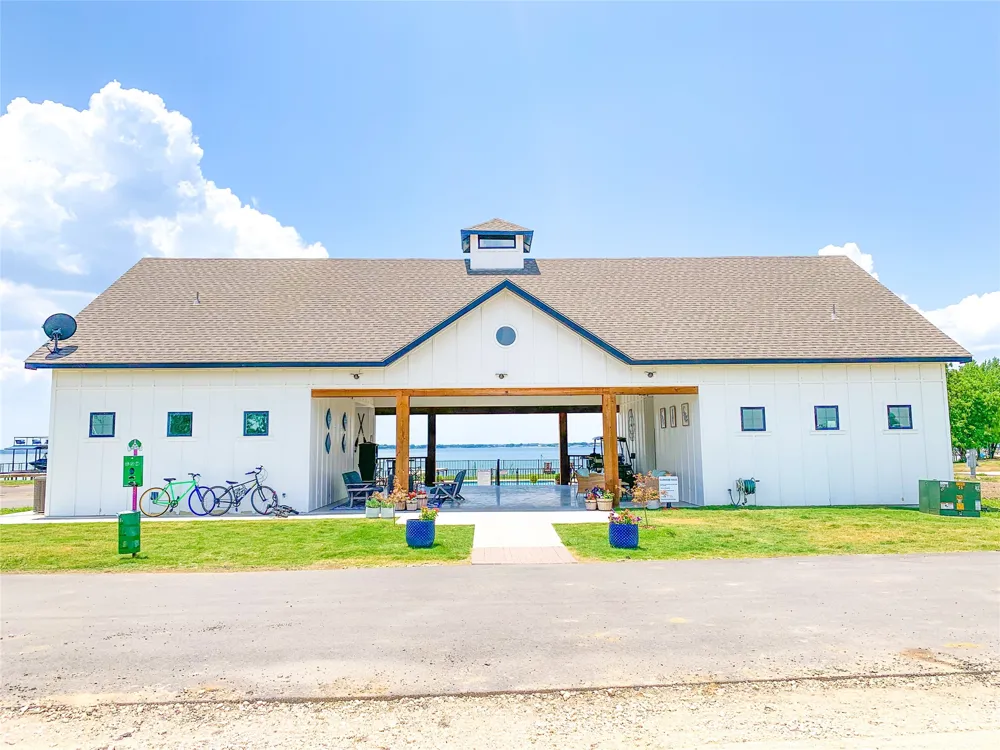Peninsula Point Kerens, TX 75144