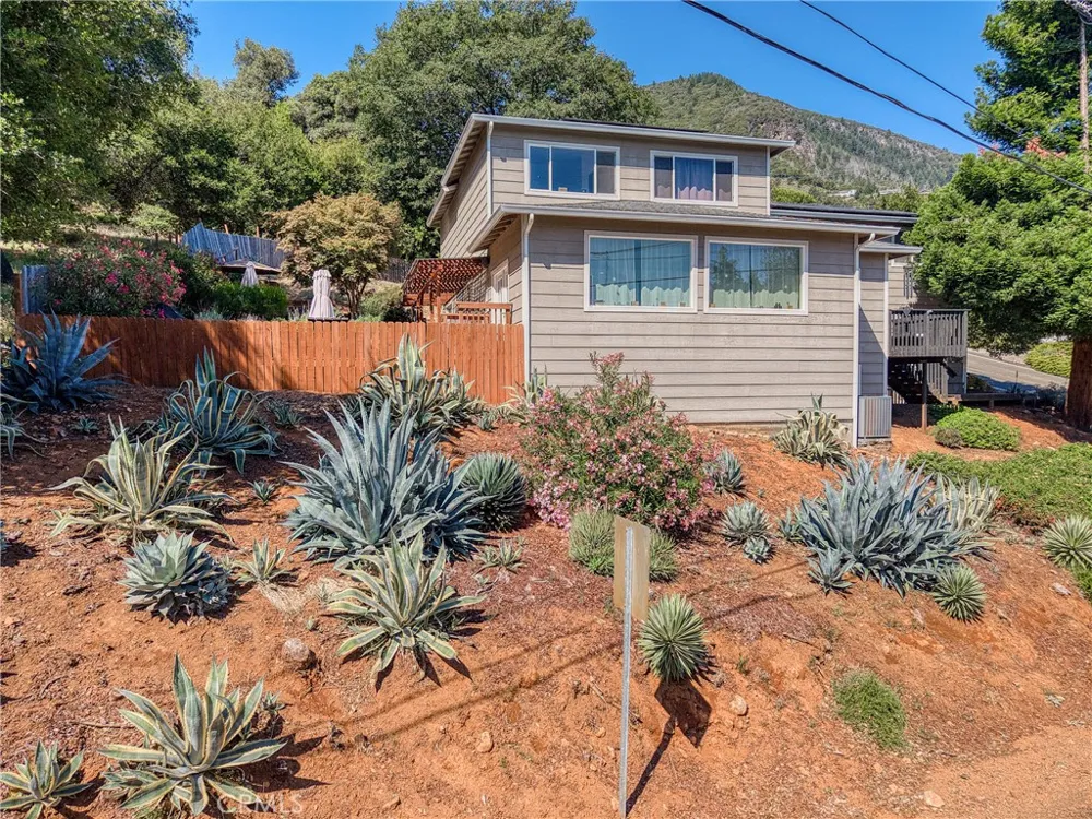 3310 Riviera West Kelseyville, CA 95451