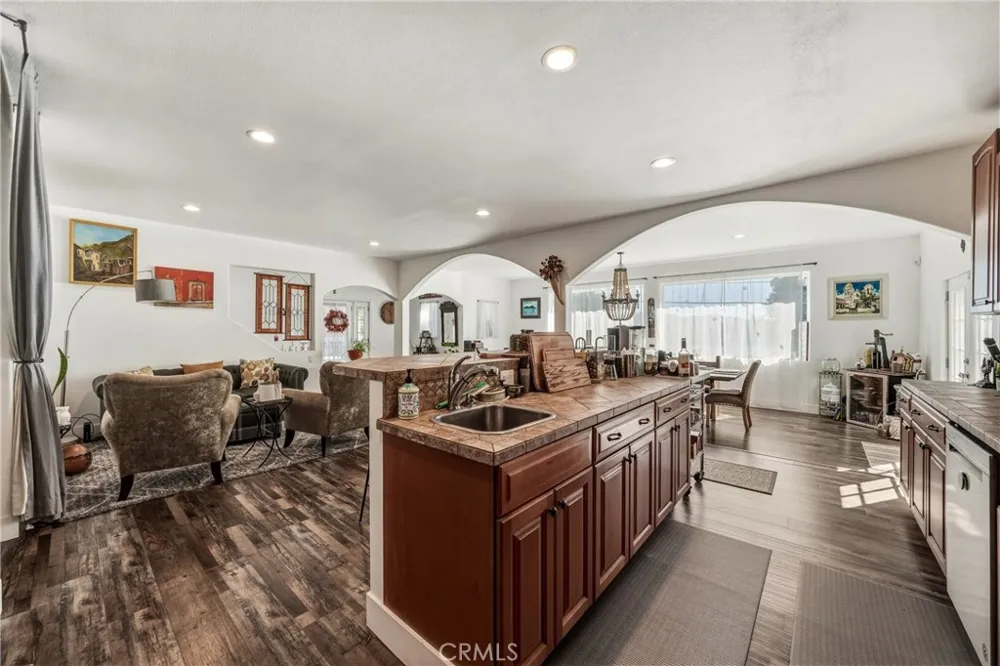 3310 Riviera West Kelseyville, CA 95451
