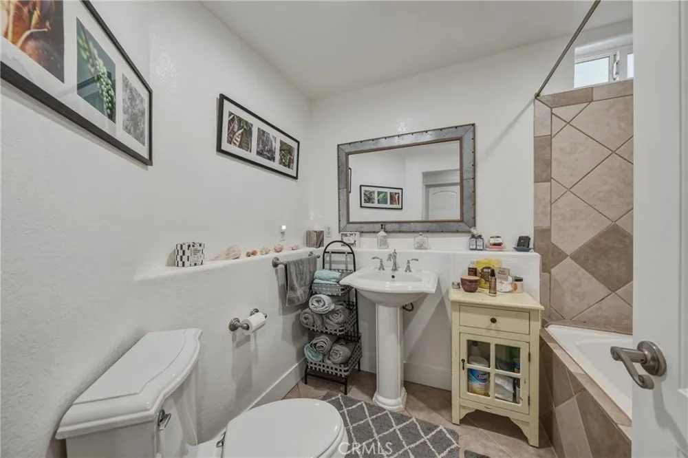 3310 Riviera West Kelseyville, CA 95451