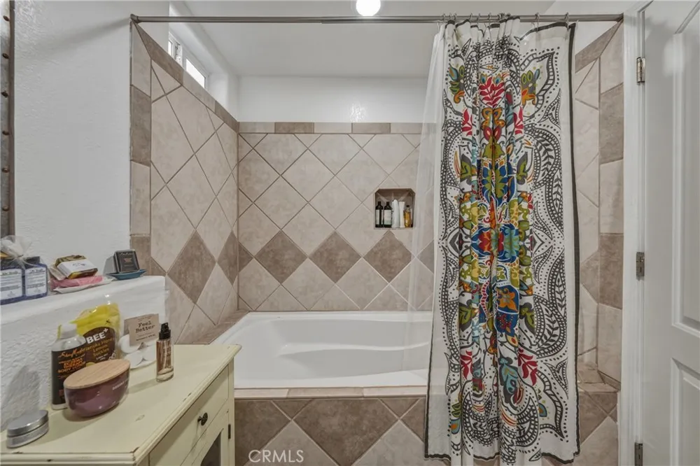 3310 Riviera West Kelseyville, CA 95451