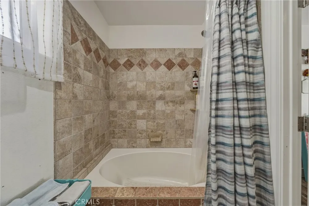 3310 Riviera West Kelseyville, CA 95451