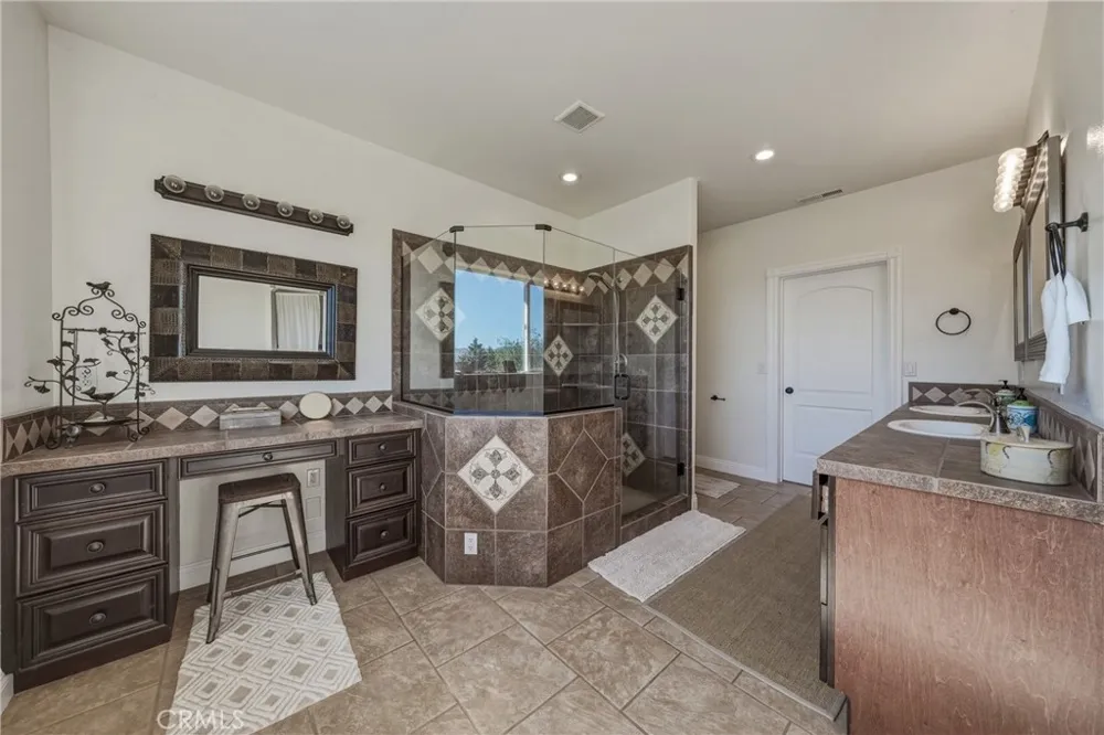 3310 Riviera West Kelseyville, CA 95451