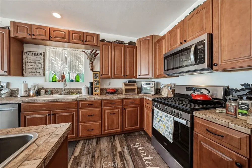 3310 Riviera West Kelseyville, CA 95451