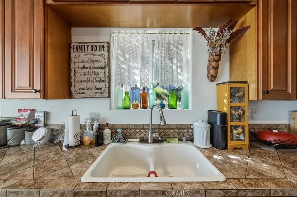 3310 Riviera West Kelseyville, CA 95451