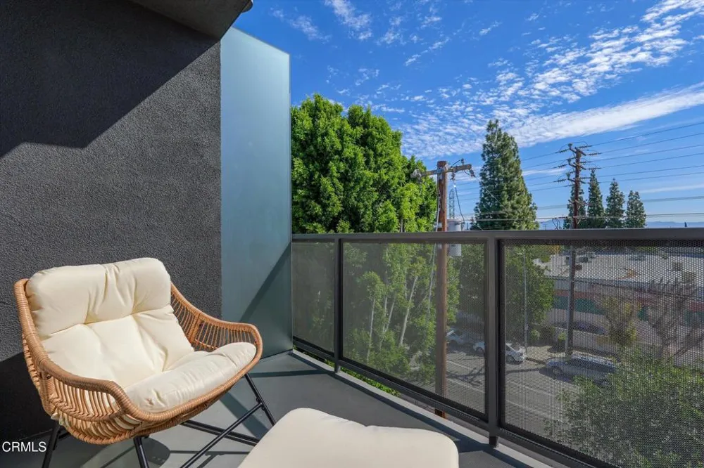 18900 Parthenia Street #315 Northridge, CA 91324