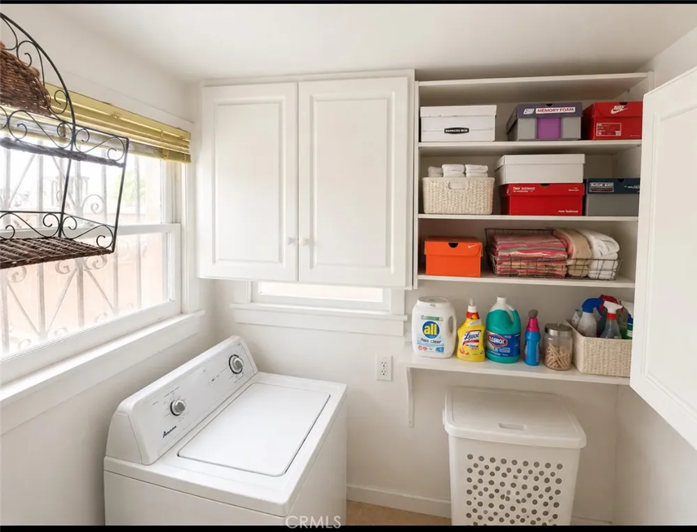 4160 Folsom Street Los Angeles, CA 90063