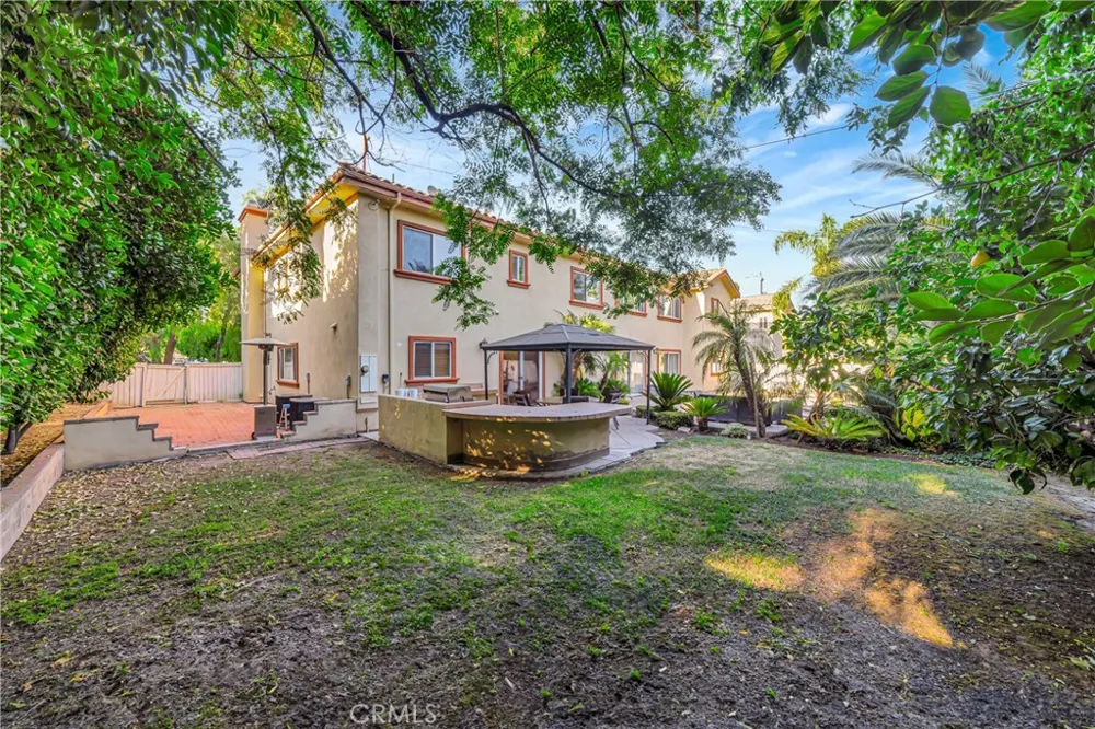 23556 Lull West Hills, CA 91304