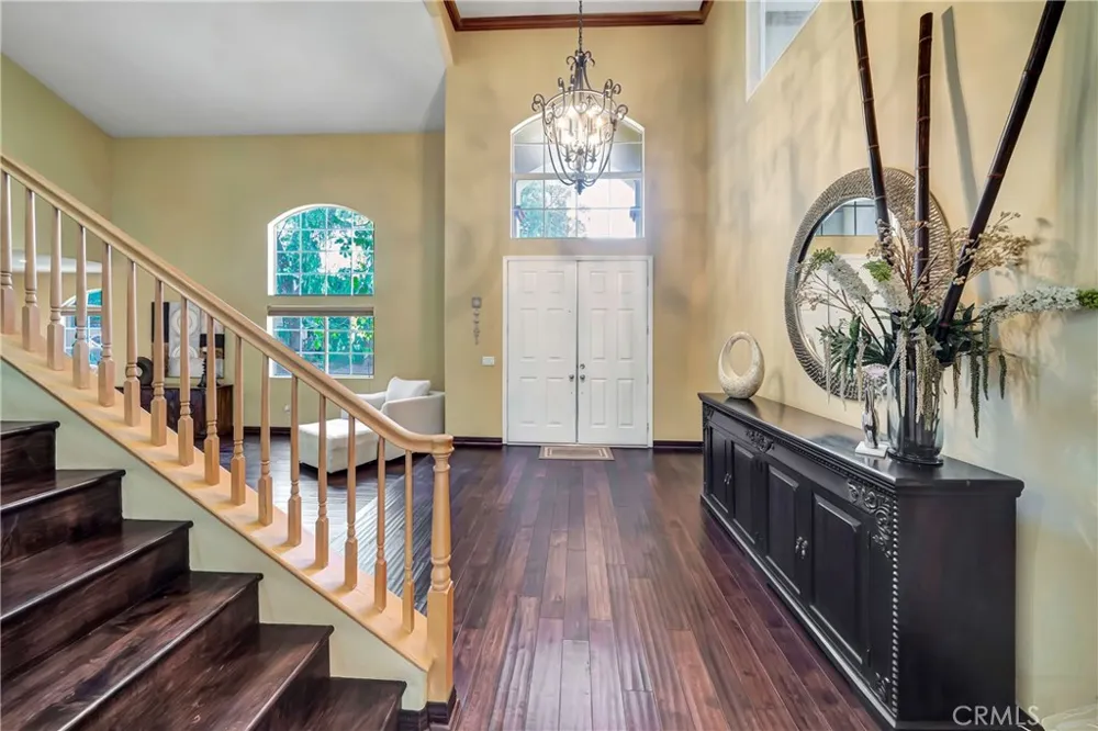 23556 Lull West Hills, CA 91304