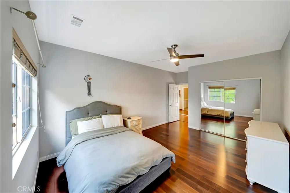 23556 Lull West Hills, CA 91304