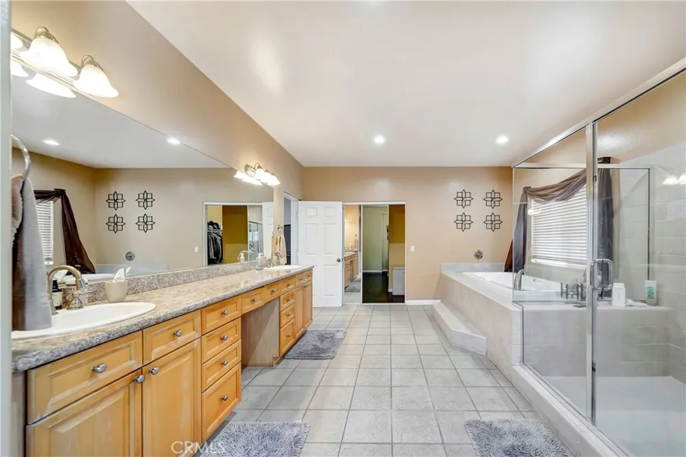 23556 Lull West Hills, CA 91304