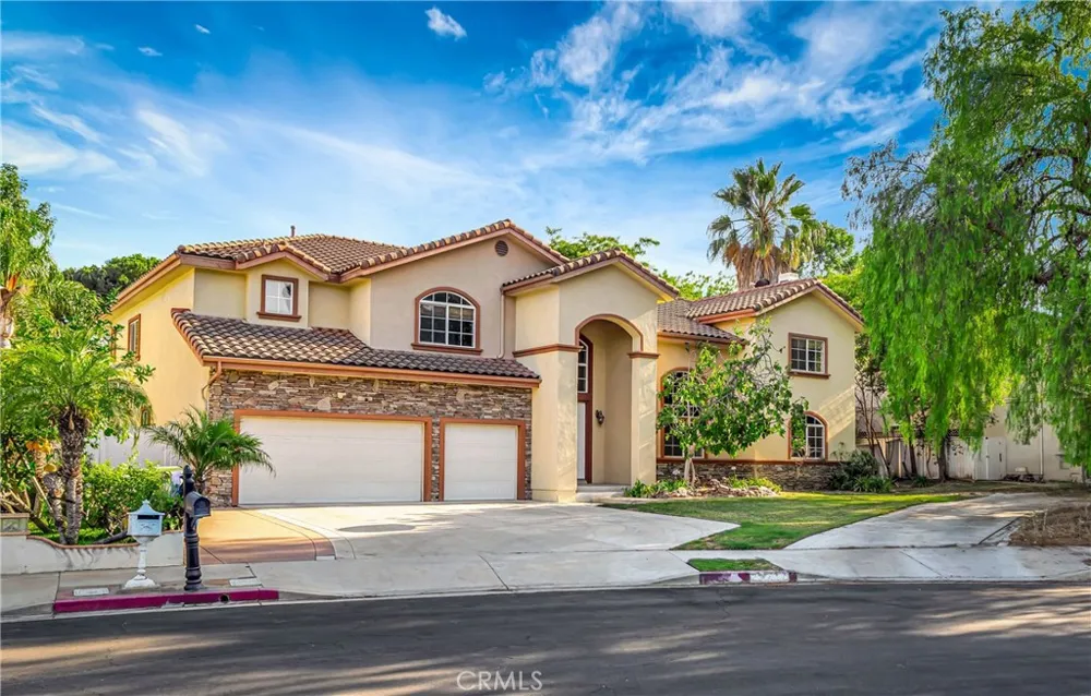 23556 Lull West Hills, CA 91304