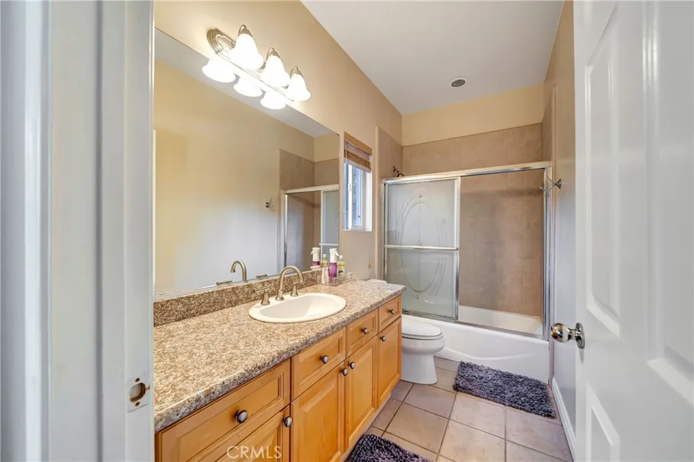 23556 Lull West Hills, CA 91304