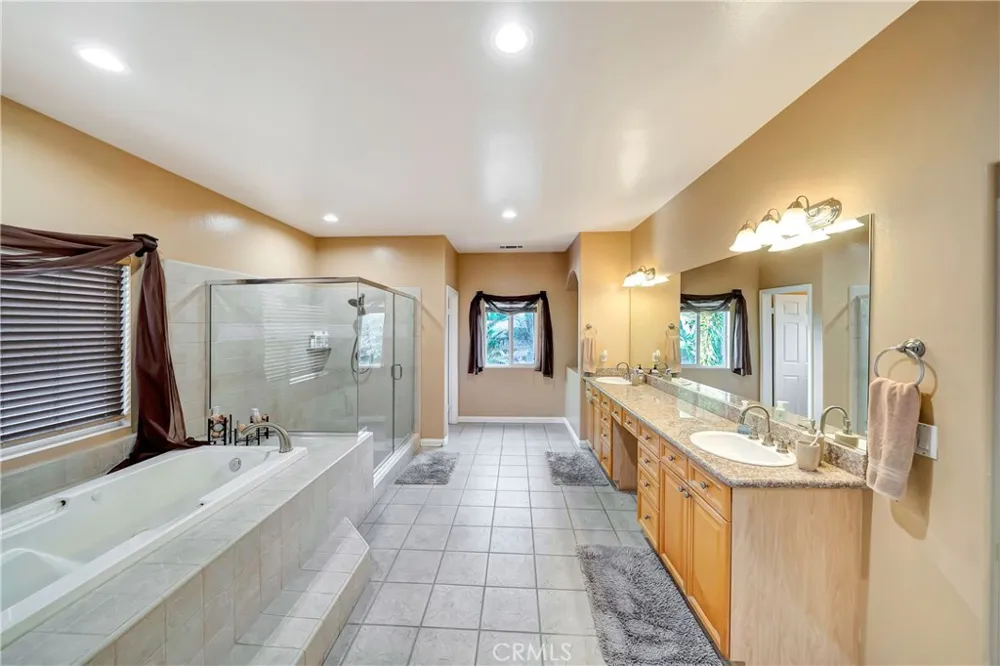 23556 Lull West Hills, CA 91304