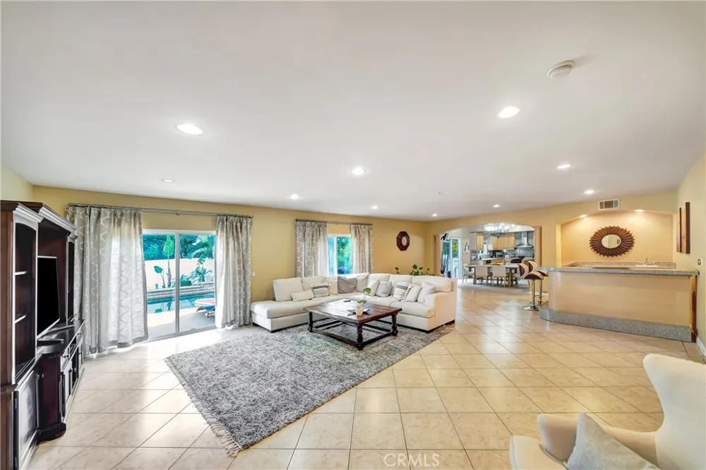 23556 Lull West Hills, CA 91304