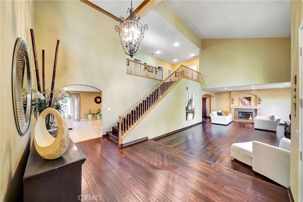 23556 Lull West Hills, CA 91304