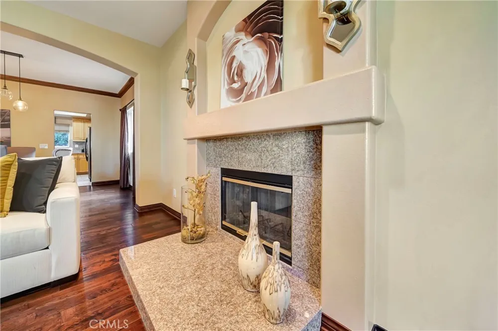 23556 Lull West Hills, CA 91304