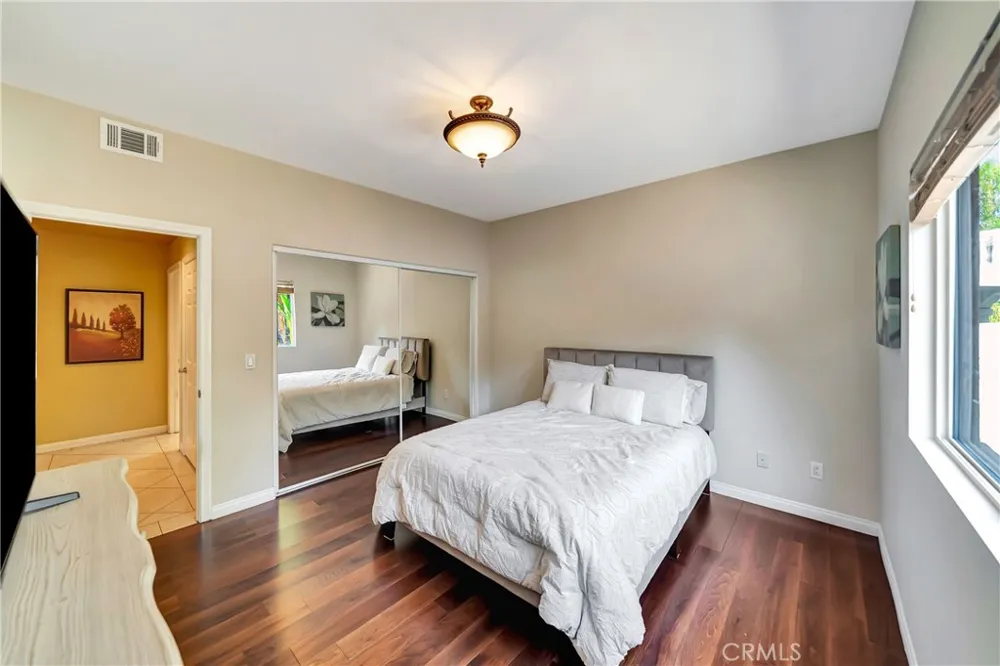 23556 Lull West Hills, CA 91304