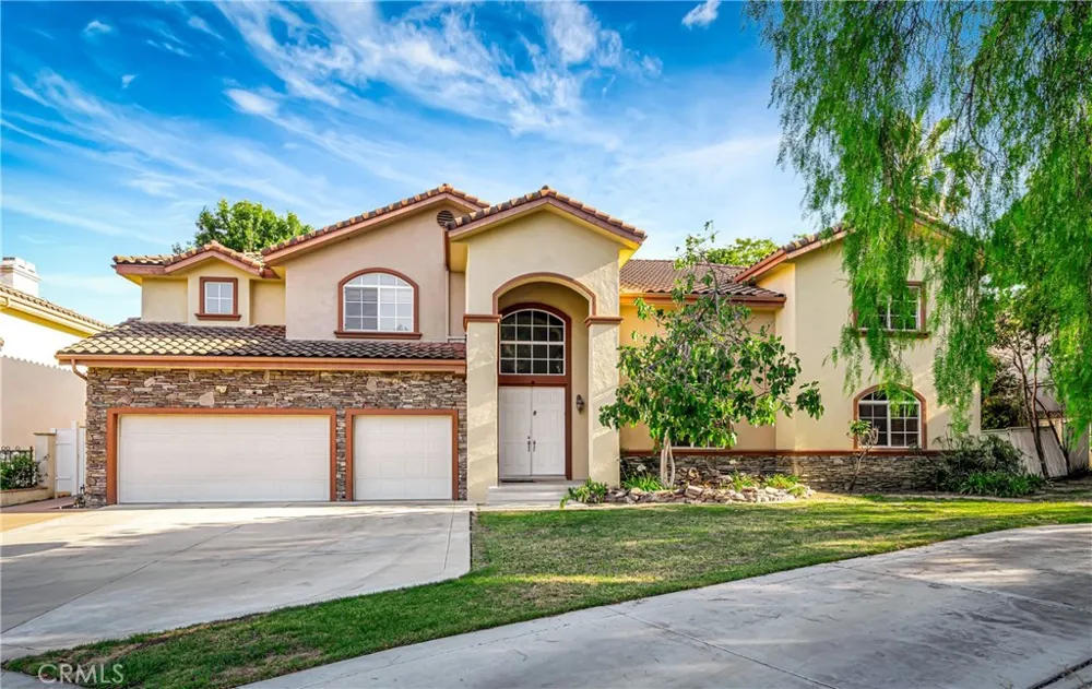 23556 Lull West Hills, CA 91304