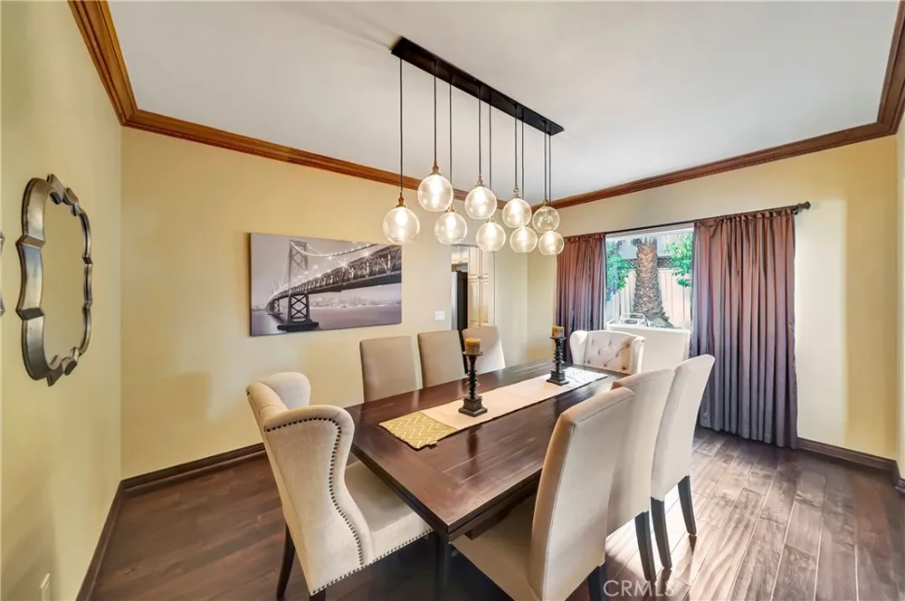 23556 Lull West Hills, CA 91304